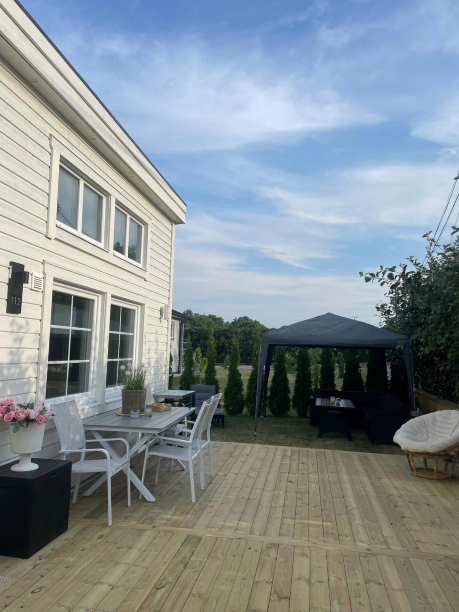 Ett Nytt Fraesch Hus Utanfoer Stockholm Naera Arlanda Villa Rosersberg Dış mekan fotoğraf