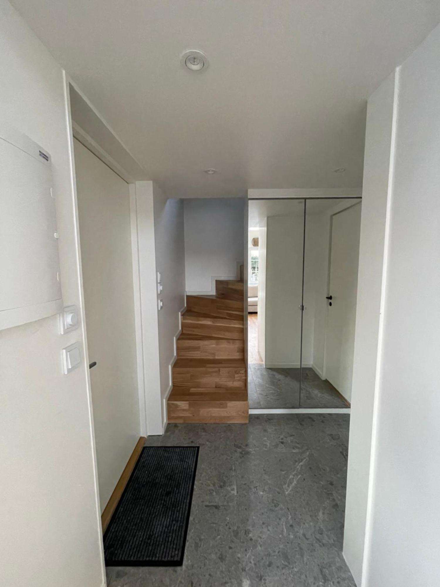 Ett Nytt Fraesch Hus Utanfoer Stockholm Naera Arlanda Villa Rosersberg Dış mekan fotoğraf